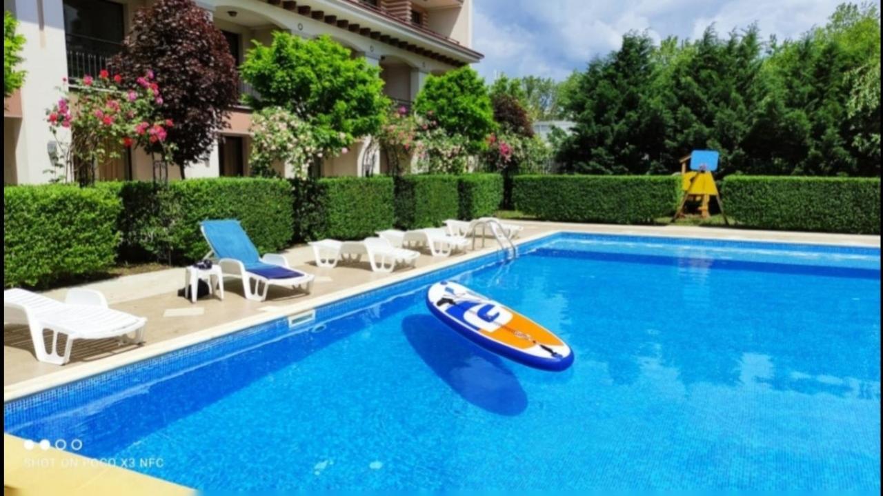 U-Dacha 45 Sunny Beach Exterior foto